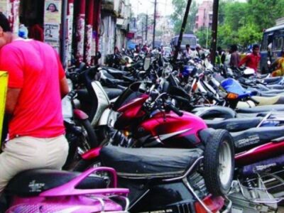 न्यू मार्केट : नो-व्हीकल जोन का सपना अधूरा, बदलेगी प्रीमियम पार्किंग व्यवस्था