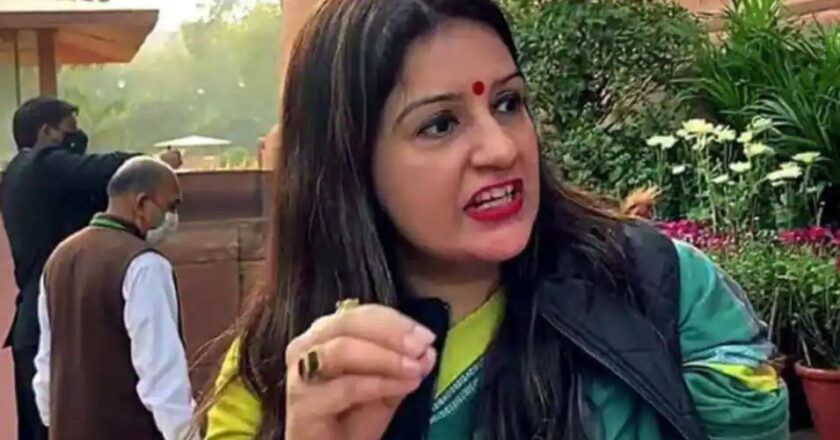 राज्यसभा से निलंबित किए जाने के बाद प्रियंका चतुर्वेदी ने संसद टीवी के एंकर पद से दिया इस्तीफा