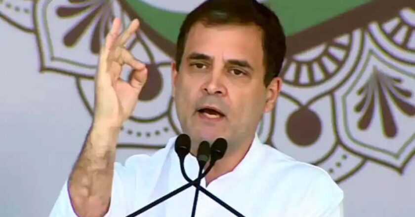 फिर स्मृति इरानी के मुकाबले चुनाव लड़ेंगे राहुल गांधी? 2019 में हार के बाद पहली बार अमेठी जाएंगे