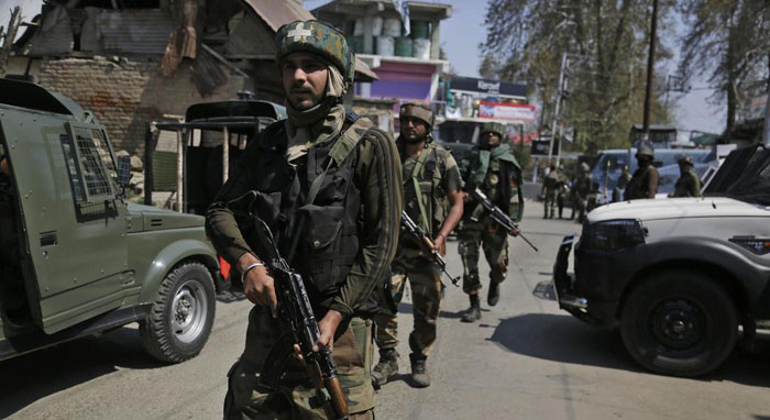 कश्मीर में इतिहास में पहली बार 100 से कम बचे लोकल आतंकी, घाटी में खात्मे की ओर आतंकवाद!