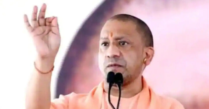 अधूरे की कोई जगह नहीं, हमने पूजा भी की तो पूर्णिमा के पूरे चांद की : सीएम योगी