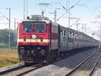 शालीमार-कुर्ला-शालीमर एक्सप्रेस का चाकुलिया स्टेशन में स्टॉपेज