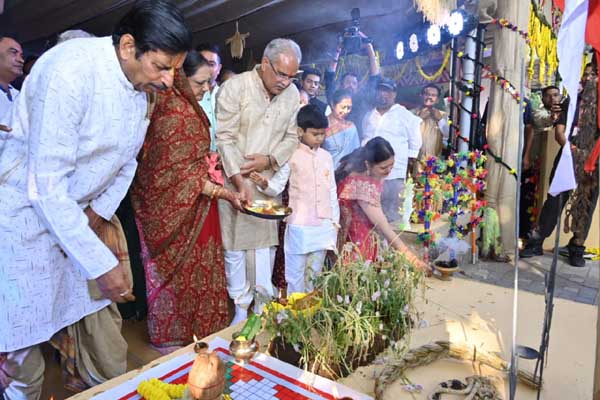 मुख्यमंत्री निवास में देवारी तिहार और गोवर्धन पूजा की रही धूम