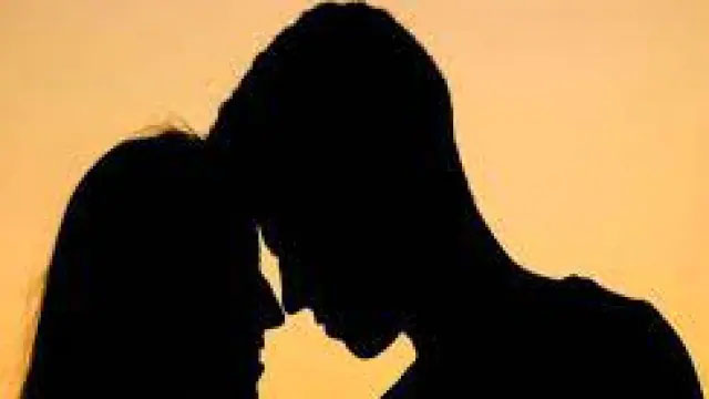 फोन पर इश्क, बेवफाई और फिर शादी से इनकार