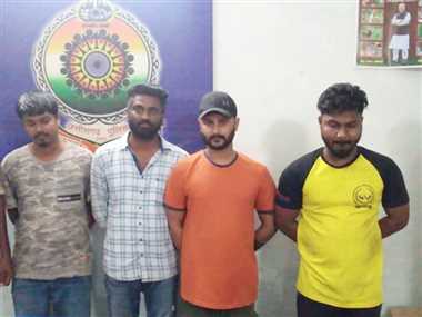महादेव बुक की आइडी से सट्टा खिलाने वाले चार गिरफ्तार