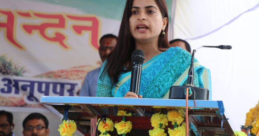 जन सेवा शिविरो के आयोजन का मुख्य उददेश्य पात्र हितग्राहियों को शत-प्रतिशत योजनाओं का लाभ मुहैया कराना है -कमिश्नर