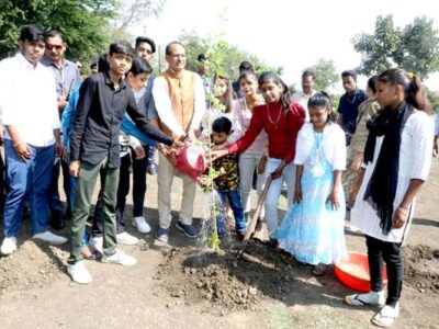 राज्य का प्रथम सेवक हूँ, बच्चों की खुशियों में शामिल रहना चाहता हूँ