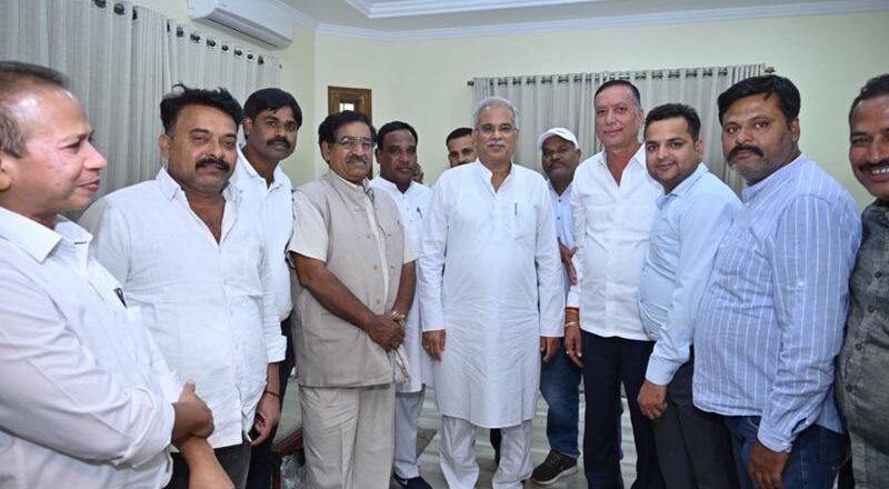 मुख्यमंत्री भूपेश बघेल से निगम-मंडल-आयोग के नवनियुक्त पदाधिकारियों ने की सौजन्य मुलाकात