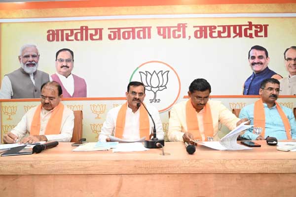 बीजेपी आगामी चुनावों में जीत के लिए केंद्र का फार्मूला करेगी लागू