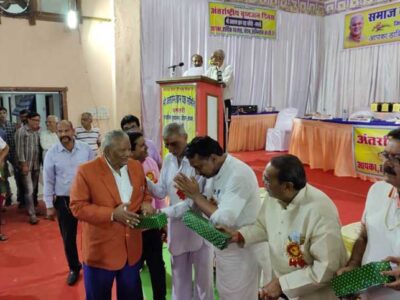 समाज कल्याण विभाग के तत्वावधान में अंतर्राष्ट्रीय वृद्धजन सप्ताह पर सम्मानित हुए बुजुर्ग