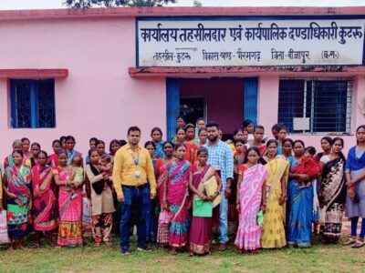 समूहों का हो रहा बैंक लिंकेज, आजीविका से जुड़ रही स्व सहायता समूह की महिलाएं