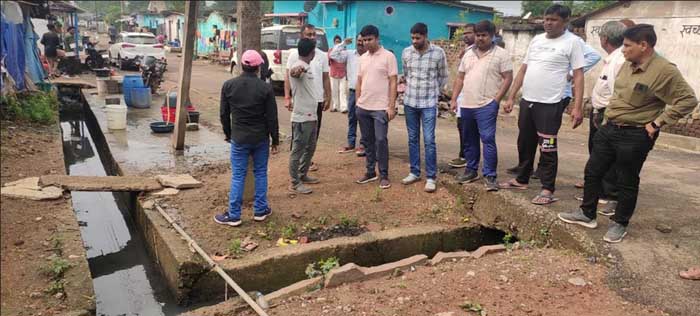 बंद स्ट्रीट लाइट पर भड़के आयुक्त, ठेका कंपनी को किया तलब