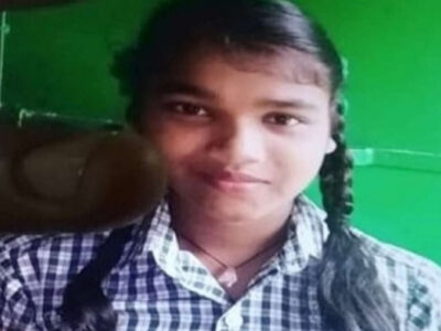 नकल की जांच के लिए कपड़े उतारने से आहत छात्रा का आत्मदाह