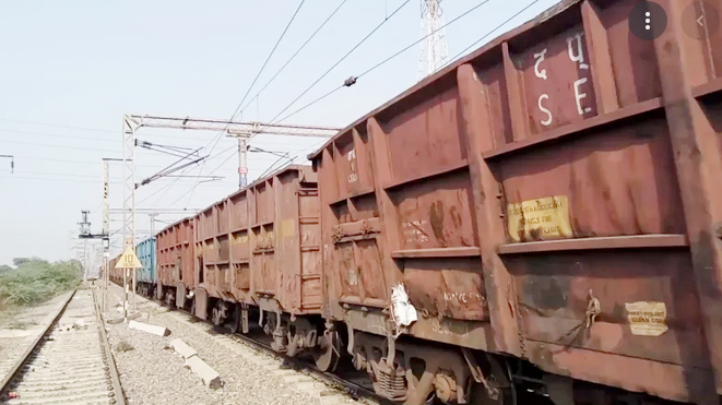 48 टन अधिक वजन लेकर 18 स्टेशन से गुजरी मालगाड़ी,अब होगी कार्रवाइ