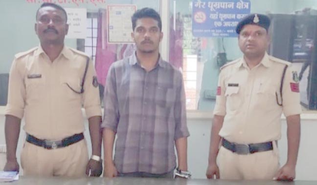 इंस्टाग्राम में फोटो भेजकर बदनाम करने की धमकी देने वाला आरोपी गिरफ्तार