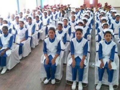 उत्तर प्रदेश बनेगा नर्सिंग शैक्षणिक शिक्षा का हब ,11 मेडिकल कॉलेजों में नवंबर से पढ़ाई शुरू