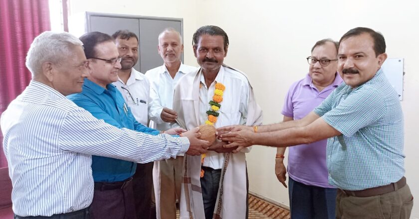 जनसंपर्क विभाग में कार्यरत बुद्धसेन त्रिपाठी शासकीय सेवा से सेवानिवृत्त हुए