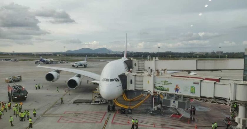 एयरबस ए380 बेंगलुरु हवाईअड्डे पर उतरा