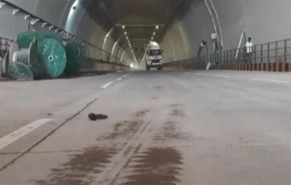 प्रदेश की सबसे लंबी सिक्स लेन पहाड़ी सुरंग बनकर तैयार ,लोकार्पण में प्रधानमंत्री मोदी होंगे शामिल !