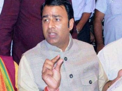 विधायक संगीत सोम को कोर्ट ने अखलाक हत्याकांड में दोषी करार दिया