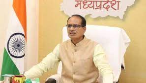 वीसी के जरिए मुख्यमंत्री शिवराज ने कलेक्टरों से की चर्चा