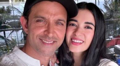 ऋतिक रोशन ने गर्लफ्रेंड सबा आजाद ने साथ मनाई दिवाली