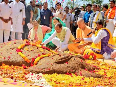 गौमूत्र – गोबर से बनेंगे जिलों में उठॠ प्लांट, पंचायतों में होगा पौधरोपण : CM