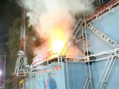 मिर्जापुर में भी हो जाता भदोही जैसा हादसा, पंडाल में बने ‘मिसाइल मॉडल’ में रात में लगी आग