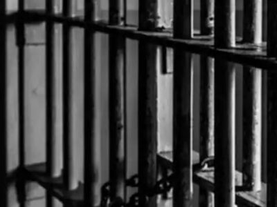 रायबरेली जिला जेल में बंदी ने गमछे के सहारे फांसी लगाकर की खुदकुशी, मचा हड़कंप