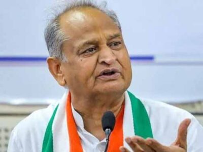 गहलोत सरकार ने 4 साल में 13 भर्ती परीक्षाएं की रद्द