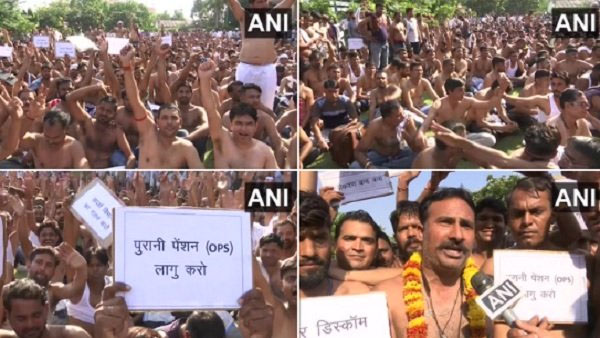 जयपुर में विद्युत कर्मचारियों का अर्द्ध नग्न होकर विरोध प्रदर्शन, CM गहलोत से की 10 मांग