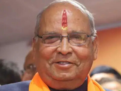 सरस्वती, लक्ष्मी को पटाओ, देवी-देवताओं पर भाजपा नेता की अजीबोगरीब बातें