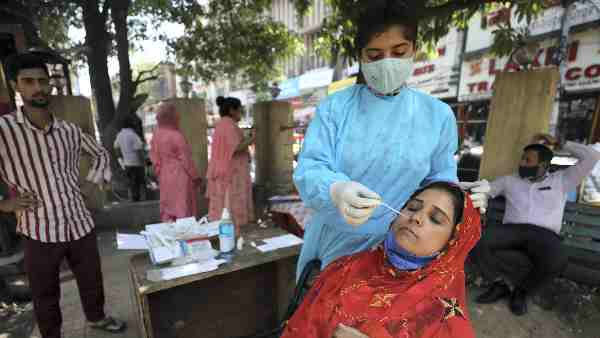 देश में कोविड 19 के पिछले 24 घंटों में आए 3805 नए केस, रिकवर हुए 5069 मरीज