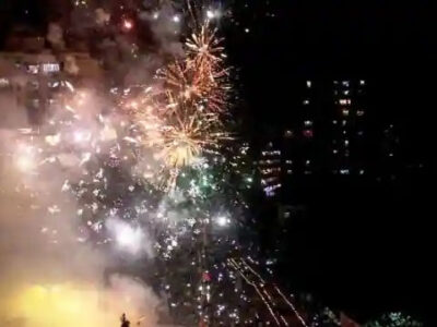 दिवाली पर लोगों ने दिल्ली में जमकर फोड़े पटाखे, जहरीली हो गई हवा