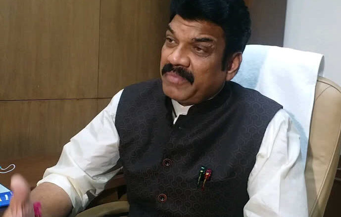 मुख्यमंत्री जन सेवा अभियान में शामिल हुए राजस्व एवं परिवहन मंत्री क्षेत्रवासियों को दी करोड़ों की सौगात