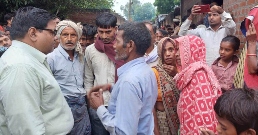 खेत पर फसल की रखवाली कर रहे किसानों पर गिरी बिजली, झुलस कर दो की मौत व एक की हालत गंभीर