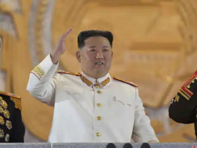 मिसाइल लॉन्च के बाद किम जोंग ने भेजे युद्धक विमान, दक्षिण कोरिया की रक्षा के लिए अमेरिका ने उतारा युद्धपोत