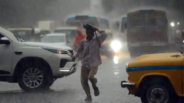 कल से बदलेगा मौसम का मिजाज, लेकिन इन राज्यों में अभी और होगी बारिश