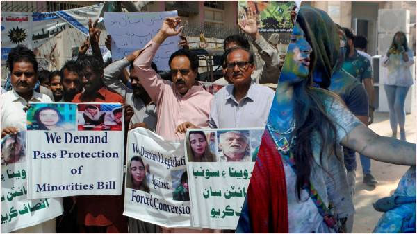 पाकिस्तान में फिर हिंदू लड़की का अपहरण, अल्पसंख्यकों को मिटाने पर तुला इस्लामाबाद! 15 दिन में चौथी घटना