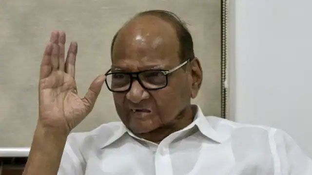 एकनाथ शिंदे-देवेंद्र फडणवीस के साथ डिनर करेंगे शरद पवार, BMC चुनाव से पहले MCA पर सियासत