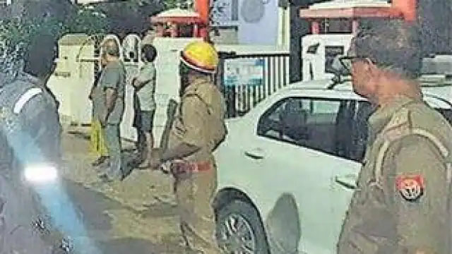 कमरा बंद होने से लपटें नहीं निकलीं, दमघोंटू धुएं में उखड़ गईं पूर्व आईजी दिनेश चंद्र पांडेय की सांसें