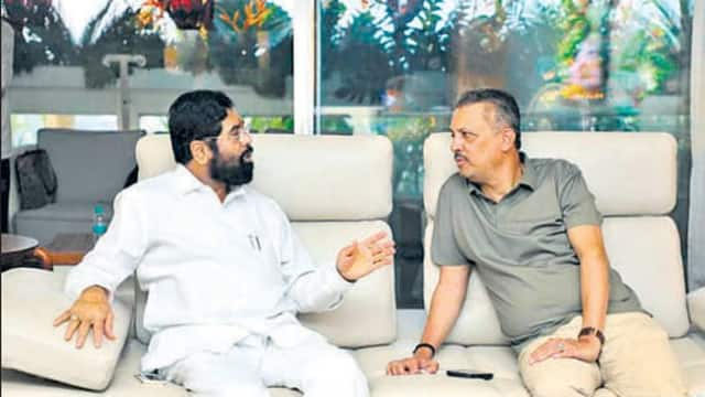 महाराष्ट्र में एकनाथ शिंदे करेंगे एक और खेला? उद्धव के सबसे भरोसेमंद छोड़ सकते हैं शिवसेना