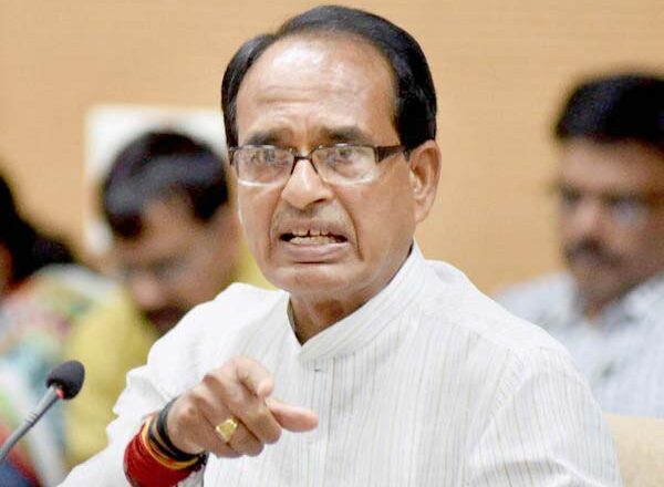 मध्यप्रदेश में लो एंड आर्डर की स्थिति से नाराज सीएम शिवराज एक्शन मोड़ में आते नजर आ रहे