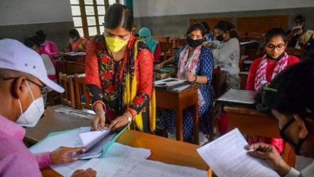 72825 शिक्षक भर्ती की फीस वापसी को लेकर बेसिक शिक्षा परिषद ने फिर मांगी सूचना