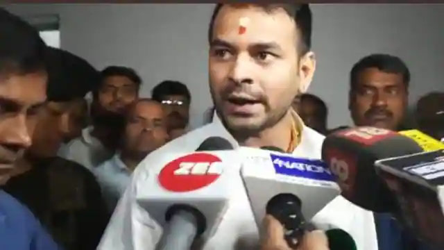 RJD के सम्मेलन में बवाल, लालू के बेटे तेज प्रताप यादव गुस्से में निकले, बोले – श्याम रजक ने बहन की गाली दी