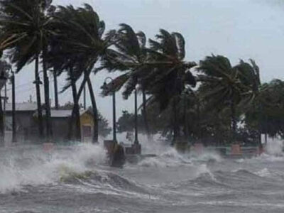 बंगाल की खाड़ी में उठा चक्रवात, ओडिशा में छुट्टियां रदद्, इन राज्यों में बारिश के आसार