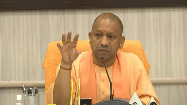 यूपी की सड़कों पर 10 दिन चलेगा विशेष अभियान, कोई ट्रैफिक नियम तोड़ता दिखे तो इन नंबरों पर कर सकते हैं शि‍कायत