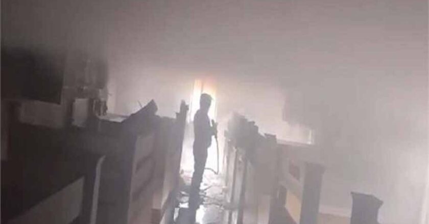 जालंधर में ट्रैवल एंड टूर्स की बिल्डिंग में भीषण आग