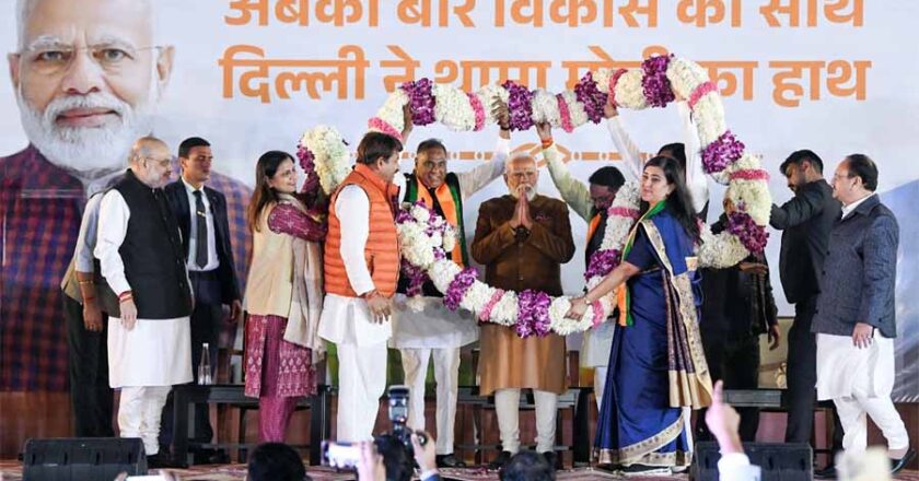 मोदी के अमेरिका से लौटने के बाद दिल्ली में  हो सकता है शपथ ग्रहण समारोह