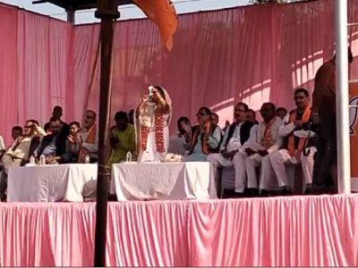 भाजपा विधायक मंच से बगावत करने वालों को धमकी देती हुईं आई नजर, वीडियो वायरल